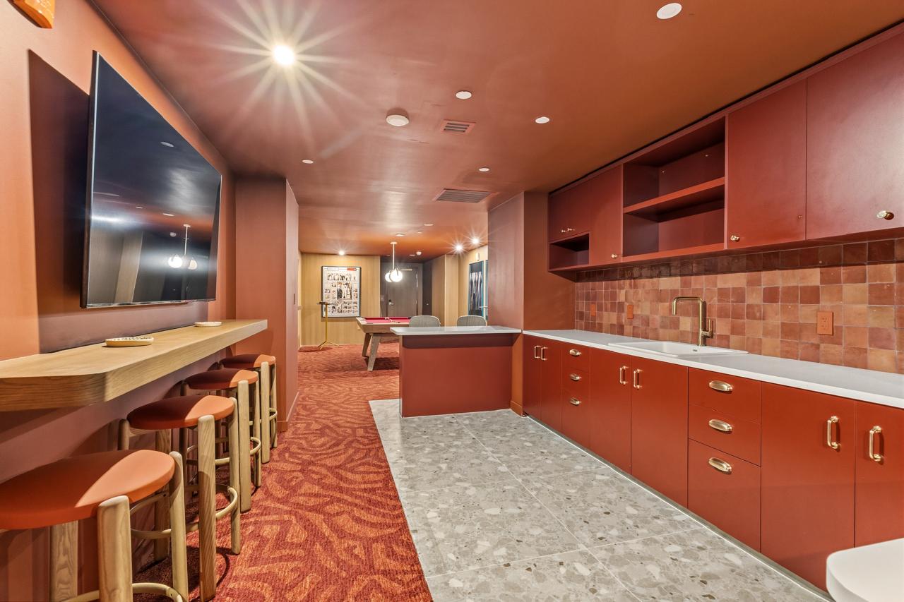 Lounge with wet bar and TV corner