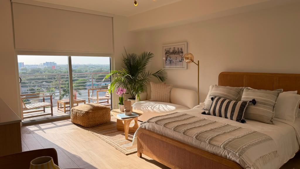Bedroom and dining area, wide view with skyline